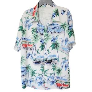NWOT Tropical Hawaiian Havana Print Summer Tourist Button-down Shirt